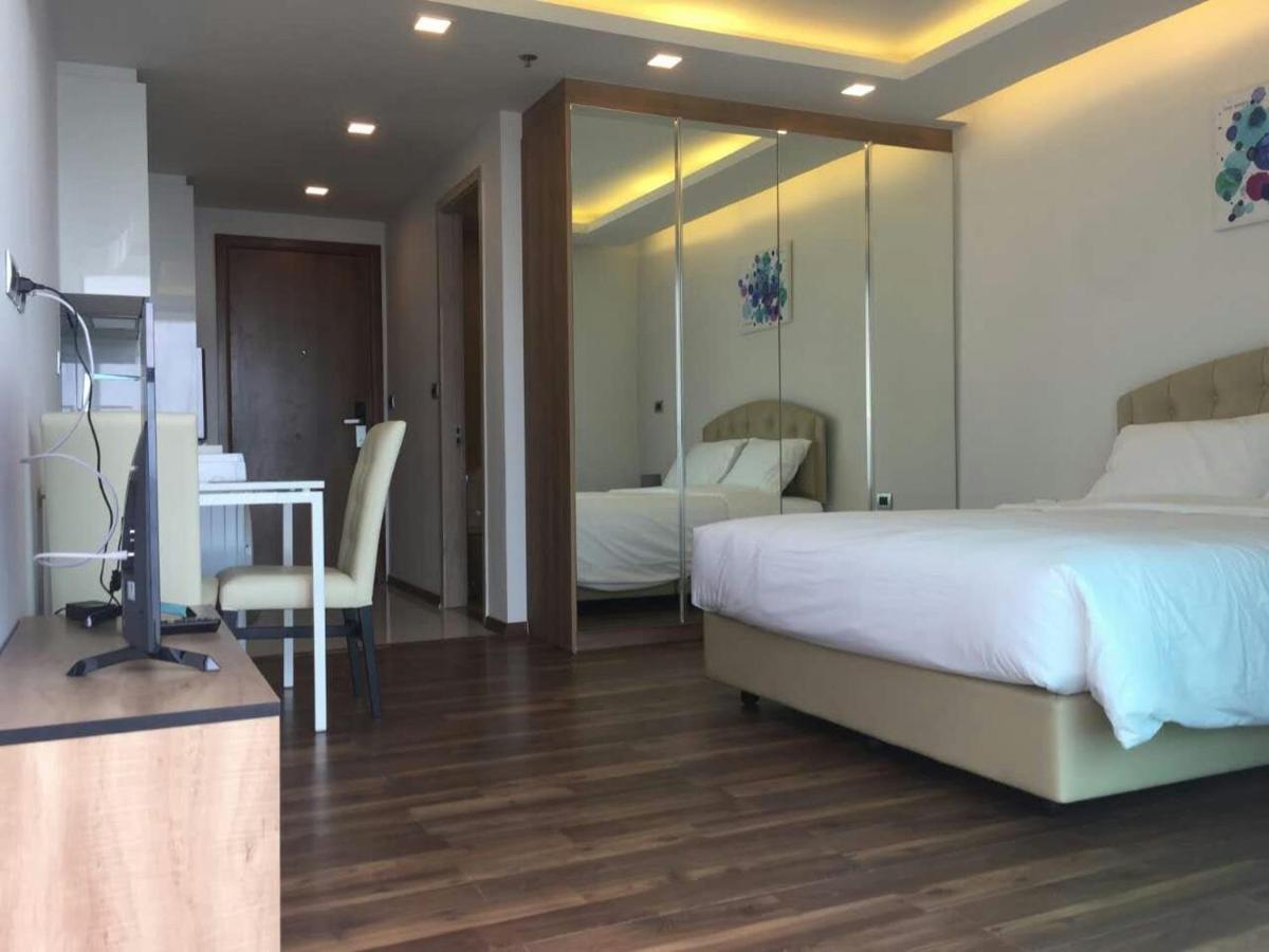 The Peak Towers Appartement Pattaya Buitenkant foto